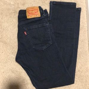 Dark wash Levi 511s